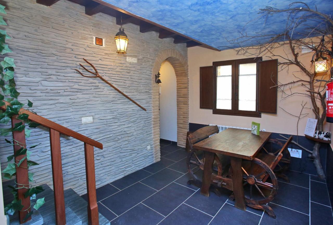 Apartamentos Lagunas 卡斯特罗波尔 外观 照片